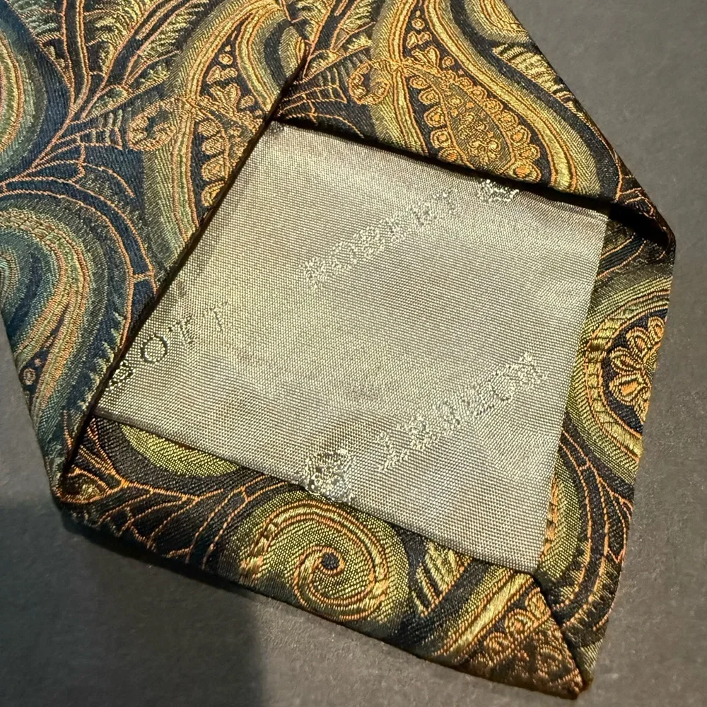Robert Talbott Gold and Black Paisley Tie - Picture 4 of 5